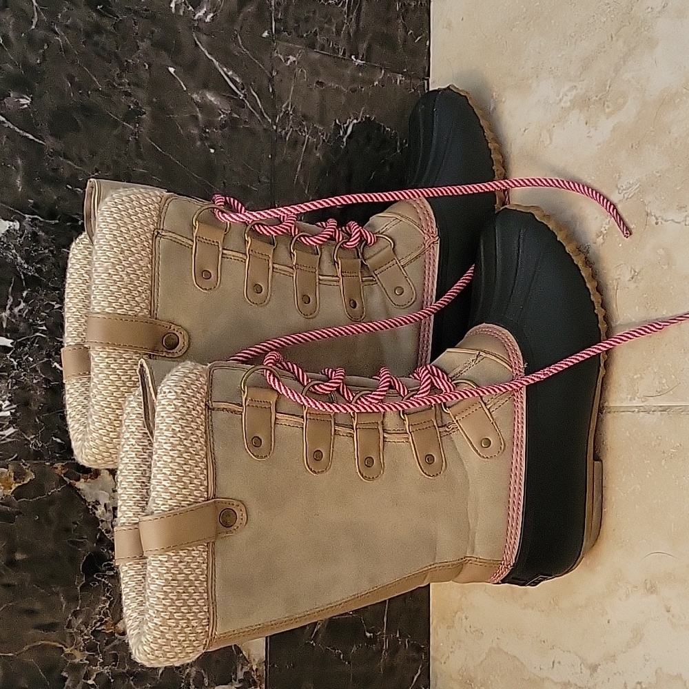 Esprit boots